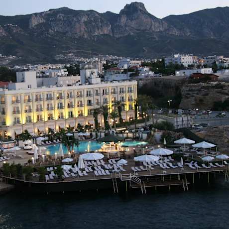 Rocks Hotel & Casino